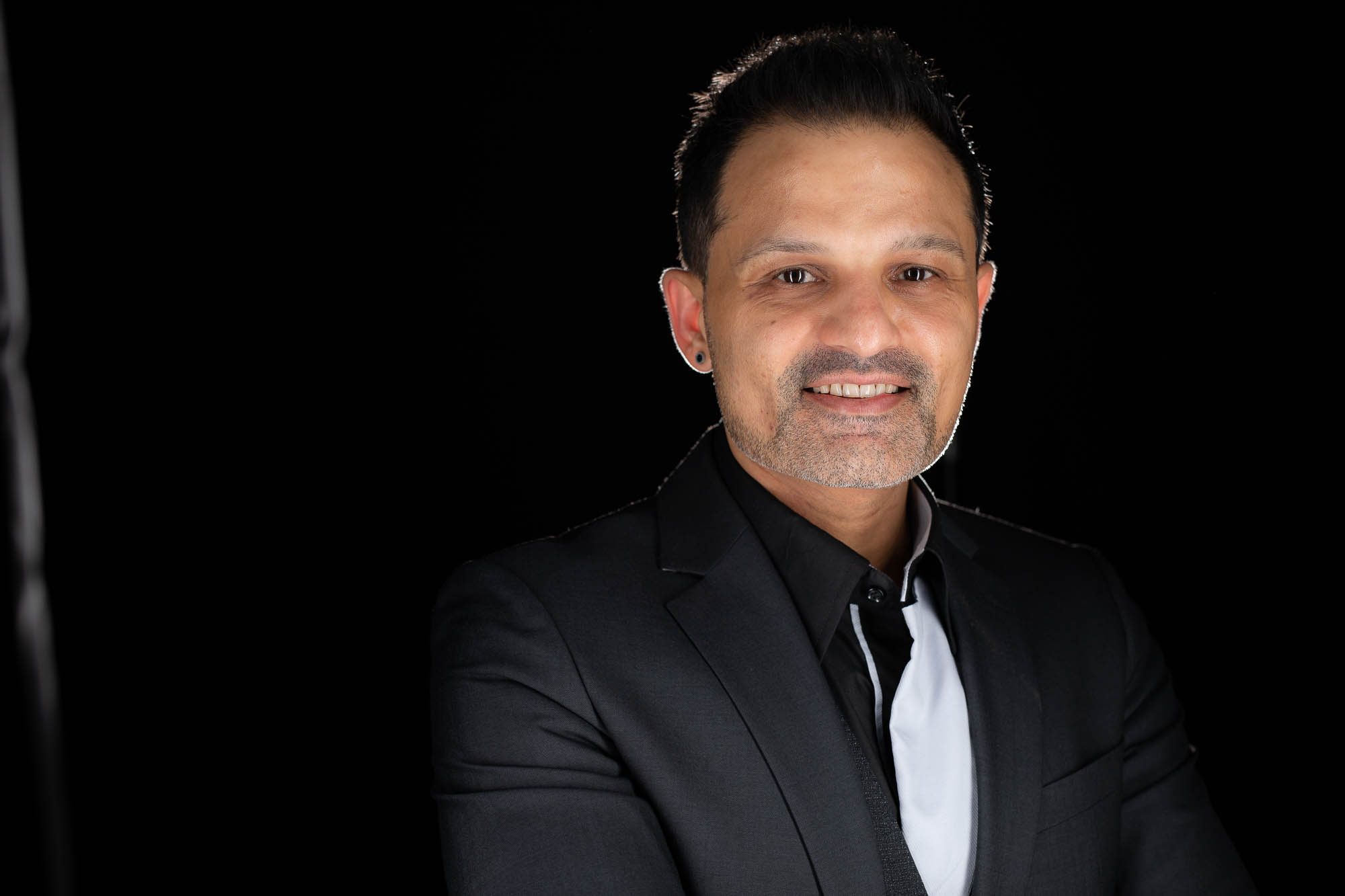 Export x3 Headshot  06491 Dez 01 2019 Headshots 2019  Miro Nicole Nadine